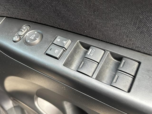 Ｎ－ＢＯＸカスタム Ｇ・ターボパッケージ　ＦＵ３２６６　純正ギャザーズＳＤナビ　ＣＤ　ＤＶＤ　ＳＤ　地デジフルセグ　Ｂｌｕｅｔｏｏｔｈ　ハンズフリー　バックカメラ　ＥＴＣ　革巻ハンドル　ステアリングスイッチ　クルーズコントロール　パドルシフト（19枚目）