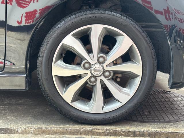 デイズ ハイウェイスター　Ｇ　ＦＵ３２８３　純正メモリーナビ　ＣＤ　ＳＤ　地デジフルセグ　Ｂｌｕｅｔｏｏｔｈ　ハンズフリー　バックカメラ　アラウンドビューモニター　ＥＴＣ　革巻ハンドル　ステアリングスイッチ　オートライト（29枚目）