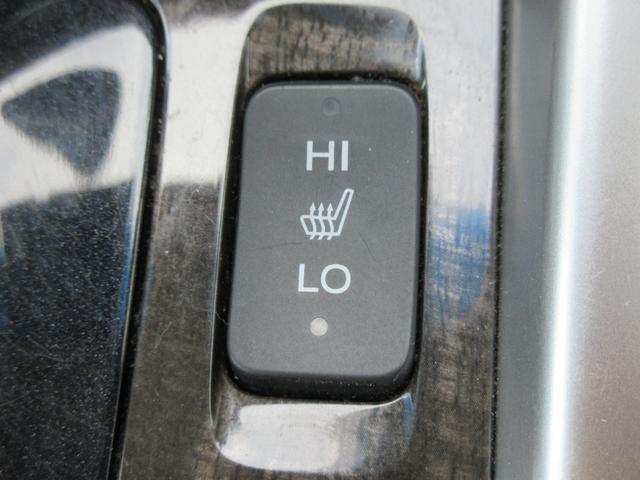 アコードハイブリッド ＥＸ　ワンオーナー　純正ナビ　地デジ　バックカメラ　Ｂｌｕｅｔｏｏｔｈ　黒革パワーシート　シートヒーター　アダプティブクルコン　無限（エアロ・グリルガーニッシュ・フロアマット・ミラー）ＬＥＤ　１年保証（15枚目）