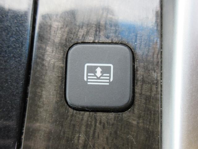 アコードハイブリッド ＥＸ　ワンオーナー　純正ナビ　地デジ　バックカメラ　Ｂｌｕｅｔｏｏｔｈ　黒革パワーシート　シートヒーター　アダプティブクルコン　無限（エアロ・グリルガーニッシュ・フロアマット・ミラー）ＬＥＤ　１年保証（16枚目）