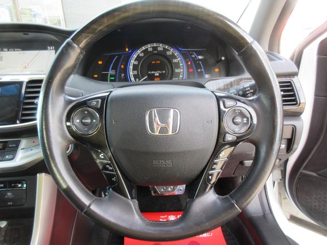 アコードハイブリッド ＥＸ　ワンオーナー　純正ナビ　地デジ　バックカメラ　Ｂｌｕｅｔｏｏｔｈ　黒革パワーシート　シートヒーター　アダプティブクルコン　無限（エアロ・グリルガーニッシュ・フロアマット・ミラー）ＬＥＤ　１年保証（17枚目）