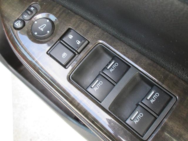 アコードハイブリッド ＥＸ　ワンオーナー　純正ナビ　地デジ　バックカメラ　Ｂｌｕｅｔｏｏｔｈ　黒革パワーシート　シートヒーター　アダプティブクルコン　無限（エアロ・グリルガーニッシュ・フロアマット・ミラー）ＬＥＤ　１年保証（26枚目）