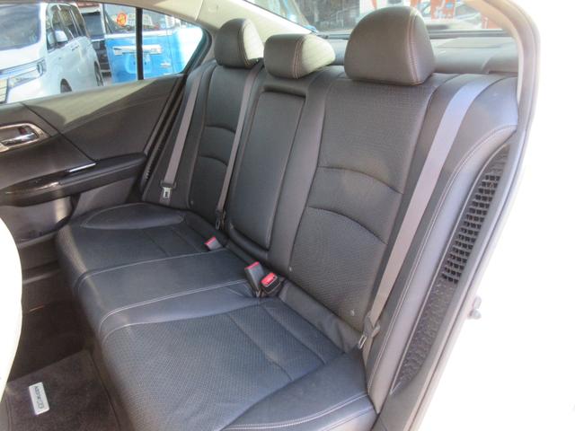 アコードハイブリッド ＥＸ　ワンオーナー　純正ナビ　地デジ　バックカメラ　Ｂｌｕｅｔｏｏｔｈ　黒革パワーシート　シートヒーター　アダプティブクルコン　無限（エアロ・グリルガーニッシュ・フロアマット・ミラー）ＬＥＤ　１年保証（38枚目）