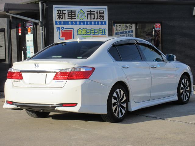 アコードハイブリッド ＥＸ　ワンオーナー　純正ナビ　地デジ　バックカメラ　Ｂｌｕｅｔｏｏｔｈ　黒革パワーシート　シートヒーター　アダプティブクルコン　無限（エアロ・グリルガーニッシュ・フロアマット・ミラー）ＬＥＤ　１年保証（47枚目）