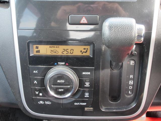 �������O�̔������C�����������I��g�̗����Ǝ҂��A���S�E�m���ɂ��q�l�̌��ɂ��^�т������܂��B