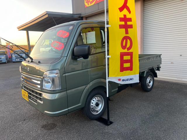 キャリイトラック ＫＣエアコン・パワステ　届出済未使用車　４ＷＤ　オートマ車　マット付　キーレス　デュアルカメラブレーキサポート　パワーウィンド　エアコン　パワーステアリング　横滑り防止装置　レーンアシスト　クリアランスソナー　アイドリングＳ（8枚目）