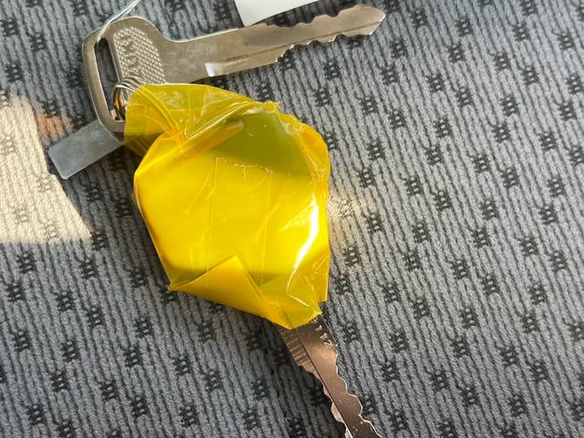 キャリイトラック KCエアコン・パワステ農繁仕様 届出済未使用車 デフロック パートタイム4WD 高低二段切替式 5速ミッション キーレスエントリー パワーウィンド付 アイドリングストップ 横滑り防止装置(11枚目)