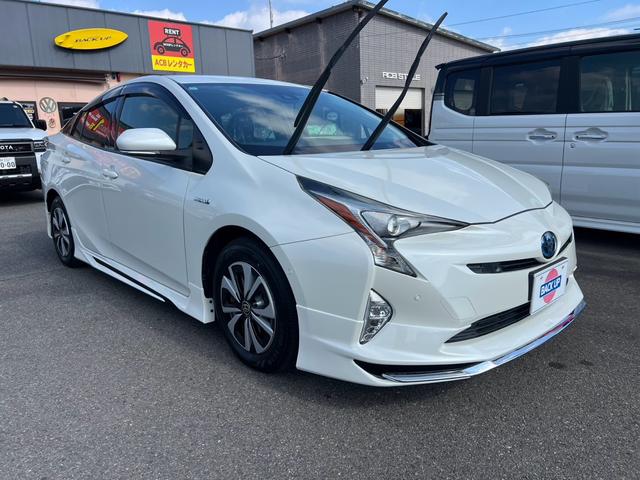 プリウス Ｓセーフティプラス　エアロ　ＬＥＤヘッドライト　純正９インチナビ地デジＴＶ　バックカメラ　Ｂｌｕｅｔｏｏｔｈ　スマートキー　ＥＴＣ　ヘッドアップディスプレイ　衝突軽減ブレーキ　レーンアシスト　オートマチックハイビーム（17枚目）