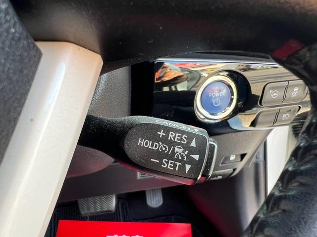 プリウス Ｓセーフティプラス　車検２年付　エアロパーツ　ツーリング１７インチＡＷ　タイヤ新品　９インチナビ地デジＴＶ　バックカメラ　Ｂｌｕｅｔｏｏｔｈ　スマートキー　ＥＴＣ　レーダークルーズコントロール　トヨタセーフティーセンス（12枚目）