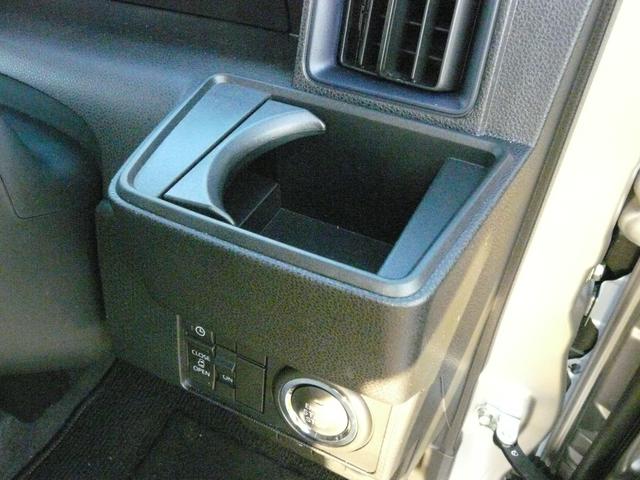 タント Ｘ　キーフリーシステム　セキュリティアラーム　スモークガラス　走行距離３．６３２ｋｍ（17枚目）