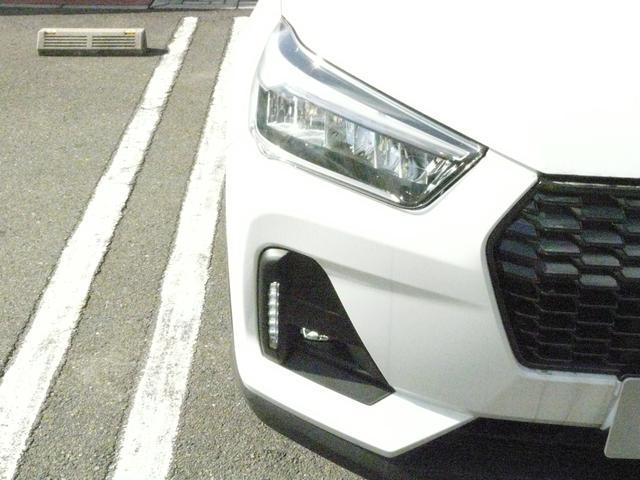 ロッキー プレミアムＧ　ＨＥＶ　アルミホイール　キーフリーシステム　スモークガラス　走行距離１０ｋｍ（37枚目）