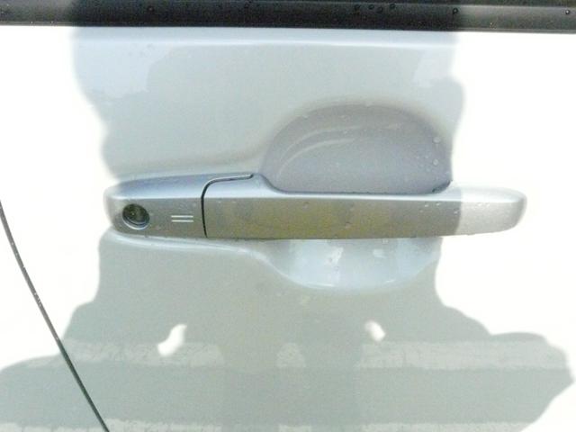 タント ファンクロスターボ　アルミホイール付き　スモークガラス　キーフリーシステム　走行距離１００ｋｍ（29枚目）