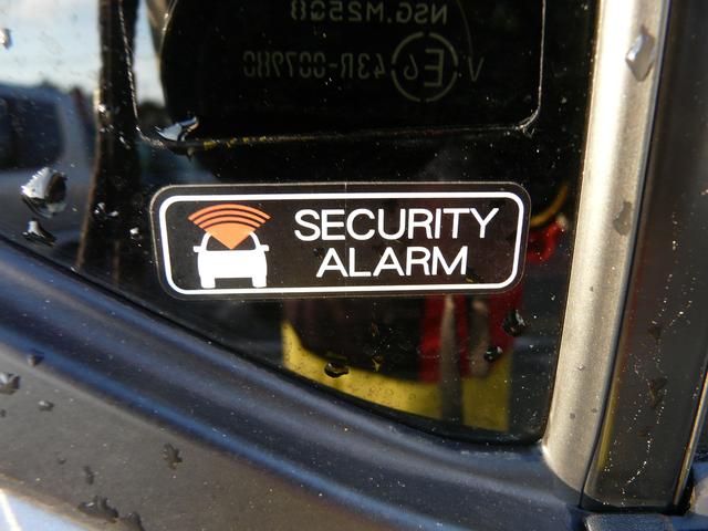 �Z�L�����e�B�A���[��