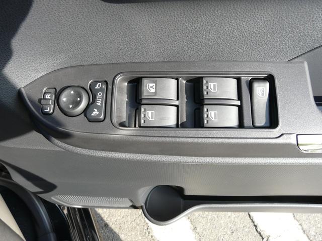 タント カスタムＸ　アルミホイール　セキュリティアラーム　スモークガラス　キーフリーシステム　走行距離４ｋｍ（14枚目）