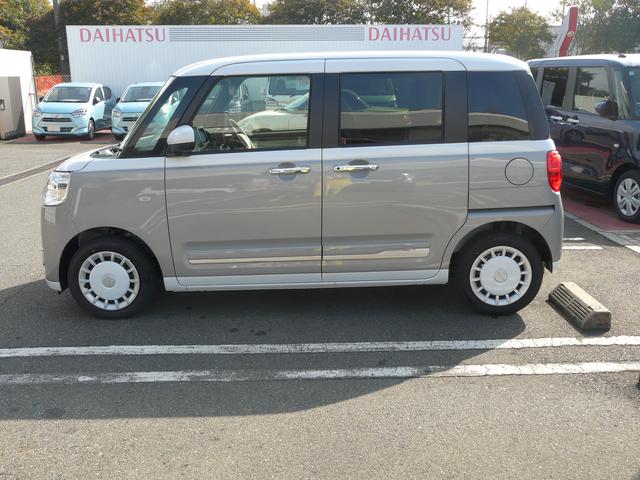 ムーヴキャンバス ストライプスＧ　スモークガラス　キーフリーシステム　セキュリティアラーム　走行距離２ｋｍ（10枚目）