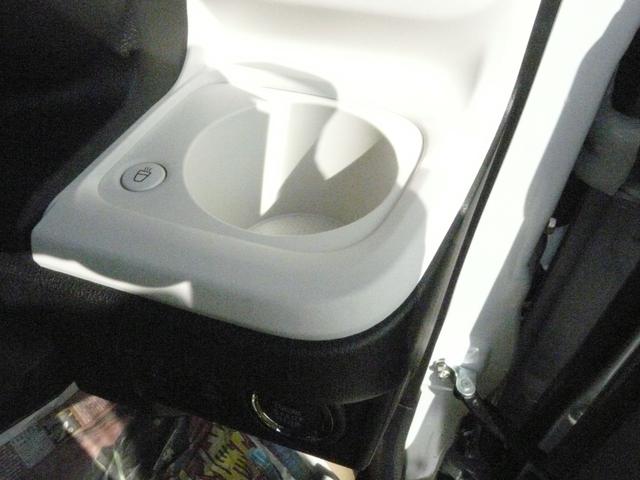 ムーヴキャンバス ストライプスＧ　スモークガラス　キーフリーシステム　セキュリティアラーム　走行距離２ｋｍ（15枚目）