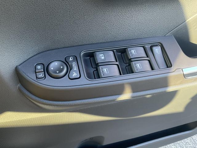 タント カスタムＲＳ　衝突回避支援機能　キーフリー　両側パワースライドドア　ターボエンジン（23枚目）