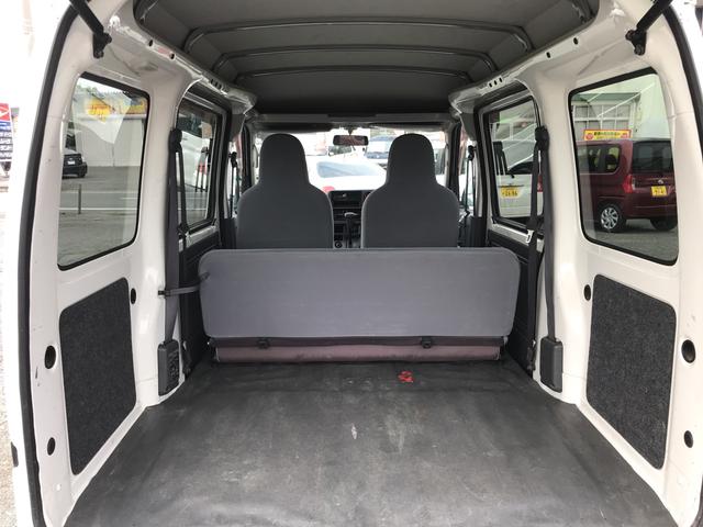 ハイゼットカーゴ 　両側スライドドア　キーレス　エアコン　パワステパワーウィンドウ　修復歴無し　６６０ｃｃ　オートマ車　５Ｄ　ガソリン車　車検無し（7枚目）