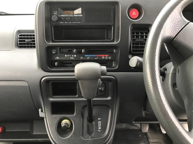 ハイゼットカーゴ 　両側スライドドア　キーレス　エアコン　パワステパワーウィンドウ　修復歴無し　６６０ｃｃ　オートマ車　５Ｄ　ガソリン車　車検無し（12枚目）