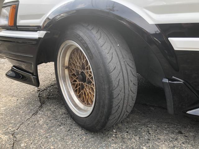 カローラレビン ＧＴ　ＡＰＥＸ　ブリッツ車高調新品　ハイカム　エキマニ　アペックスマフラー　電動ファン　エアコン　パワステ　レカロシート　Ｂｌｕｅｔｏｏｔｈ　ＥＴＣ　外装塗装済（13枚目）