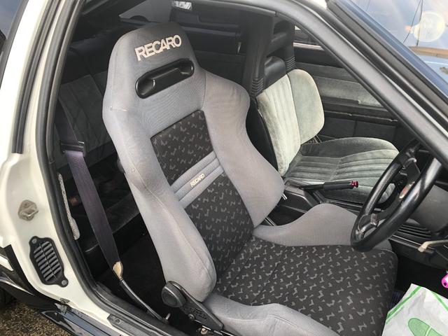 カローラレビン ＧＴ　ＡＰＥＸ　ブリッツ車高調新品　ハイカム　エキマニ　アペックスマフラー　電動ファン　エアコン　パワステ　レカロシート　Ｂｌｕｅｔｏｏｔｈ　ＥＴＣ　外装塗装済（17枚目）