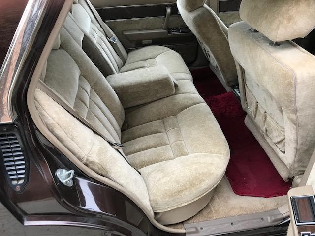 ロイヤルサルーン 2.8L(9枚目)