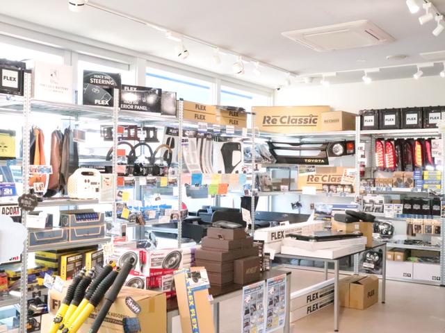 ハイエースバン ロングスーパーＧＬ　Ｒｅｎｏｃａリノカ　角目　ＦＬＥＸカスタム　全塗装　ＬＥＤライト　クラシック　アンティーク　新品シートカバー・タイヤ＆ホイール・フェイスチェンジ・オーバーフェンダー　各所マットブラック　小窓付　５型（37枚目）