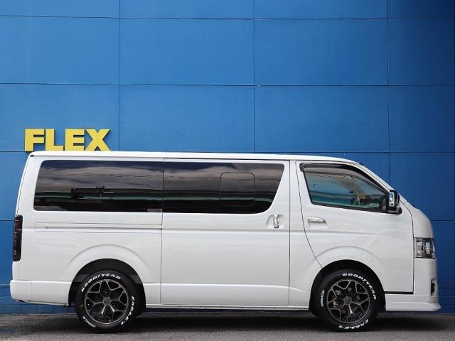 ハイエースバン スーパーＧＬ　ダークプライムＩＩ　ディーゼルターボ　ＦＬＥＸカスタム　ホイール＆タイヤ　ＬＥＤテールランプ　スポイラー　小窓付き　パノラミックビューモニター　デジタルインナーミラー　クリアランスソナー　シートカバー　７インチナビ（8枚目）
