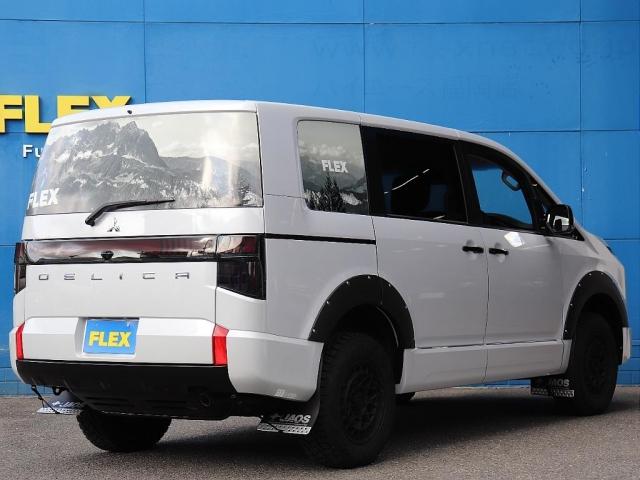 デリカＤ：５ ブラックエディション　試乗車　ＦＬＥＸカスタム　リフトアップ　オフロードスタイル　ＪＡＯＳ　マッドガード　バンパーガード　１６インチアルミ＆ＴＯＹＯオープンカントリー　ＬＥＤテールランプ　リフトアップコイル　アルパインナビ（8枚目）