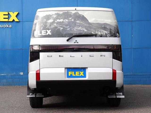 デリカＤ：５ ブラックエディション　試乗車　ＦＬＥＸカスタム　リフトアップ　オフロードスタイル　ＪＡＯＳ　マッドガード　バンパーガード　１６インチアルミ＆ＴＯＹＯオープンカントリー　ＬＥＤテールランプ　リフトアップコイル　アルパインナビ（9枚目）