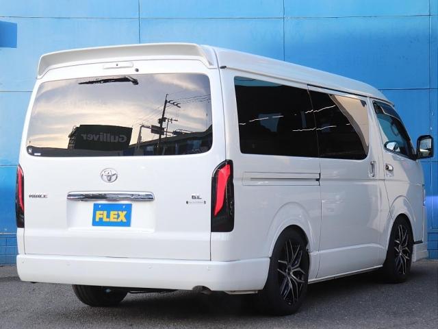 ハイエースワゴン GL ロング ファインテックツアラー オットマン付4キャプテンシート搭載(10枚目)