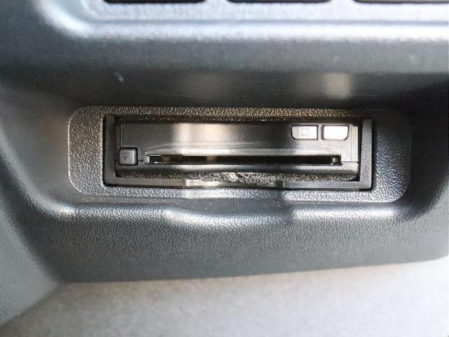 ハイエースワゴン GL ロング ファインテックツアラー オットマン付4キャプテンシート搭載(14枚目)