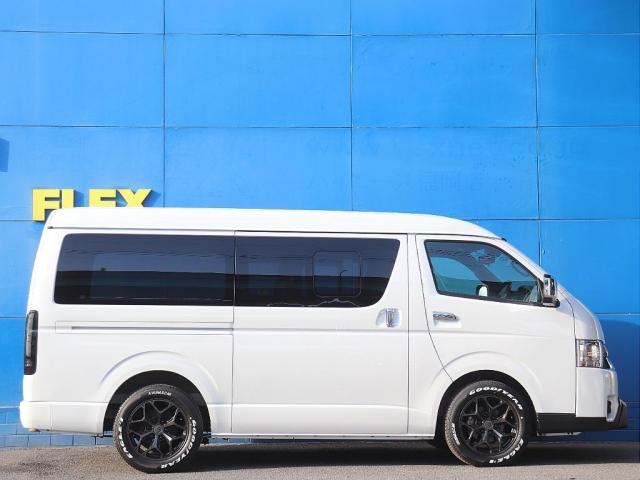 ハイエースバン スーパーＧＬ　ダークプライムＩＩ　高年式ワンオーナー車　ナスカータイヤ　ＡＬＰＩＮＥ１１型ナビ　ＰＶＭナビ連動　エンジンルームカバー　デジタルインナーミラー　バルベロＨＥＸ１７ＡＷ　パノラミックビューモニター　ＥＴＣ（5枚目）