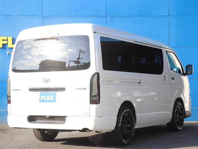 ハイエースバン スーパーＧＬ　ダークプライムＩＩ　高年式ワンオーナー車　ナスカータイヤ　ＡＬＰＩＮＥ１１型ナビ　ＰＶＭナビ連動　エンジンルームカバー　デジタルインナーミラー　バルベロＨＥＸ１７ＡＷ　パノラミックビューモニター　ＥＴＣ（7枚目）