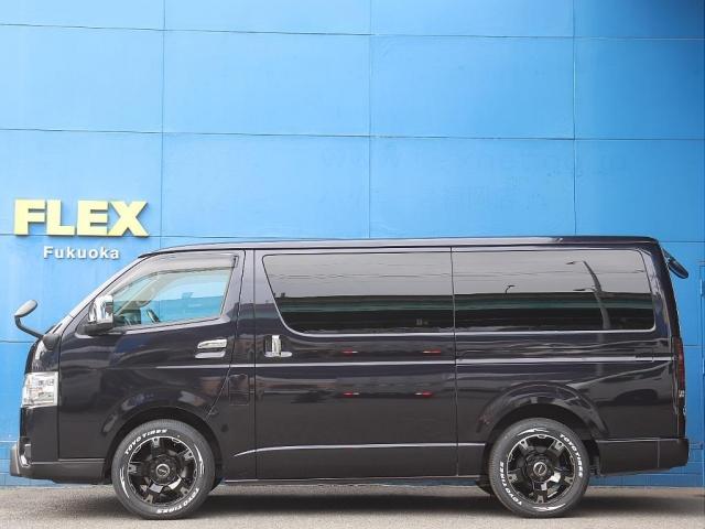 ハイエースバン スーパーＧＬ　ダークプライムＩＩ　７型ＤＰＩＩ２．８ディーゼル　ＴＯＹＯ　Ｈ３０タイヤ　純正７型ナビ　ドライブレコーダー　リアフィルム施工　両側自動ドア　	ＡＣ１００Ｖ電源　ＬＥＤルームランプ　バックカメラ　ＥＴＣ（6枚目）