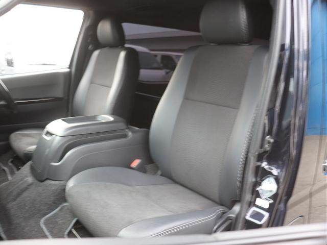 ハイエースバン スーパーＧＬ　ダークプライムＩＩ　７型ＤＰＩＩ２．８ディーゼル　ＴＯＹＯ　Ｈ３０タイヤ　純正７型ナビ　ドライブレコーダー　リアフィルム施工　両側自動ドア　	ＡＣ１００Ｖ電源　ＬＥＤルームランプ　バックカメラ　ＥＴＣ（15枚目）