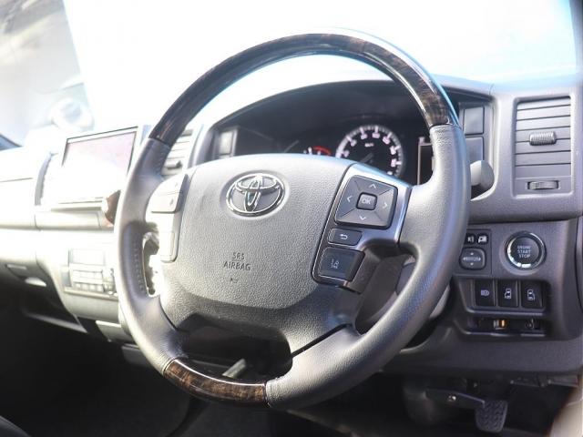 ハイエースバン スーパーGL ダークプライムII両側自動ドア寒冷地仕様パワースライドドアパノラミックビューモニターデジタルインナーミラーTRDマットガードTSS社外ナビTRDマットフラップ赤フォグランプ黄色LED(14枚目)