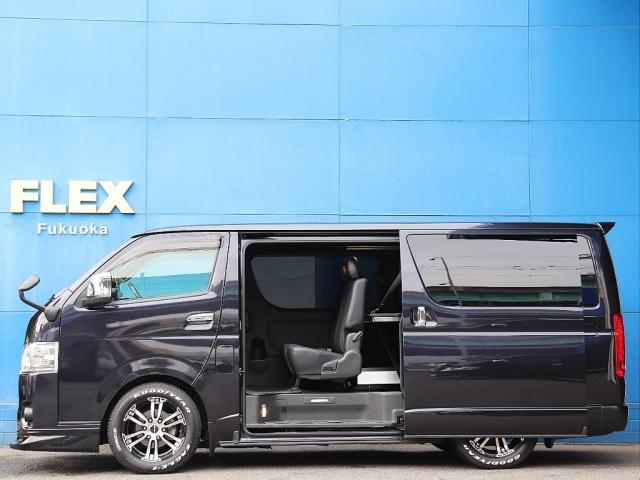 ハイエースバン スーパーＧＬ　ダークプライムＩＩ　ＵＩスライドフロア＆ベッドキット（11枚目）