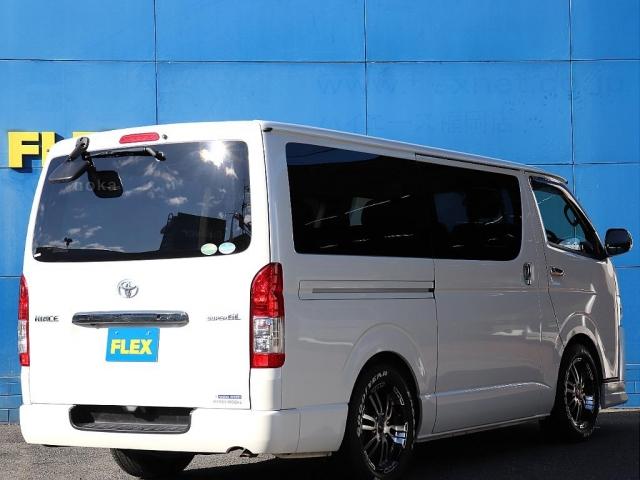 ハイエースバン スーパーＧＬ　ダークプライム　純正７型ＳＤナビ６７　ＤＥＬＦ０２　１７ＡＷ　１．５インチダウン　ＳＲＳエアバッグ　走行「４２千キロ！　ＥＴＣバックカメラ　ＬＥＤヘッドライト４型Ｄ　ダークプライム　黒木目マホガニー調インテリアパネル（9枚目）