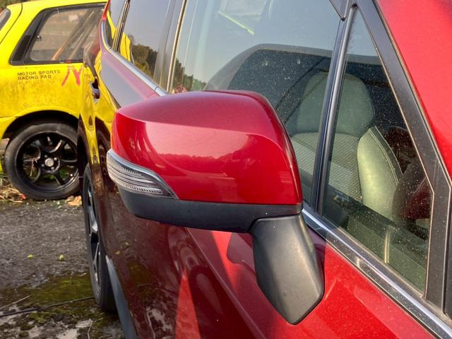 フォレスター Ｓ－リミテッド　メモリーナビ　フルセグＴＶ　バックモニター　ＬＥＤヘッドライト　クルーズコントロール　スマートキー　プッシュスタート　パドルシフト　パワーシート　ＥＴＣ　純正アルミ　シートヒーター　プライバシーガラス（10枚目）