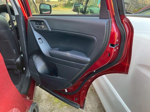 フォレスター Ｓ－リミテッド　メモリーナビ　フルセグＴＶ　バックモニター　ＬＥＤヘッドライト　クルーズコントロール　スマートキー　プッシュスタート　パドルシフト　パワーシート　ＥＴＣ　純正アルミ　シートヒーター　プライバシーガラス（58枚目）