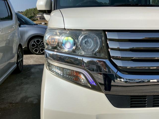Ｎ－ＢＯＸカスタム Ｇ・Ｌパッケージ　メモリーナビ　ＴＶ　バックモニター　パワースライドドア　スマートキー　プッシュスタート　革調シートカバー　ＨＩＤヘッドライト　フォグランプ　セキュリティアラーム　プライバシーガラス　ウインカーミラー（11枚目）