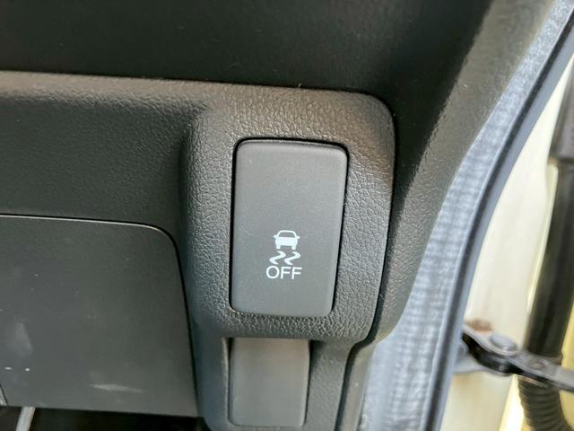 Ｎ－ＢＯＸカスタム Ｇ・Ｌパッケージ　メモリーナビ　ＴＶ　バックモニター　パワースライドドア　スマートキー　プッシュスタート　革調シートカバー　ＨＩＤヘッドライト　フォグランプ　セキュリティアラーム　プライバシーガラス　ウインカーミラー（43枚目）