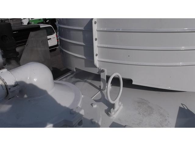 キャンター 　３ｔバキュームカー・糞尿車・衛生車・モリタエコノス　標準キャビン（9枚目）