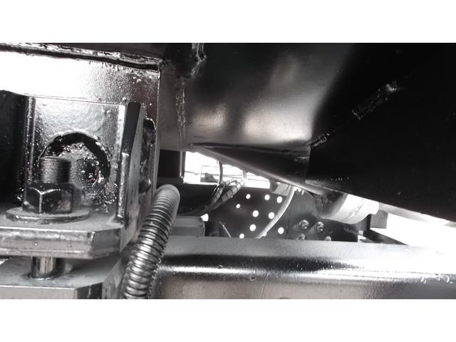 エルフトラック 　３．７ｔモリタバキュームカー　糞尿車　衛生車　ワイドボディ　インタークーラーターボ　Ｆ６速（17枚目）