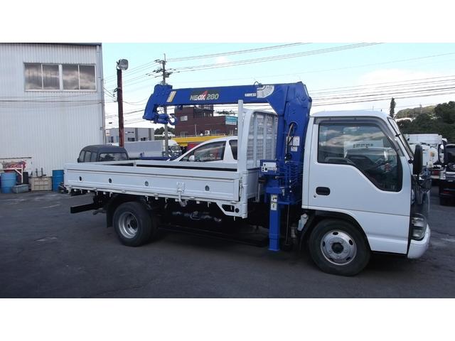 エルフトラック 　前田４段クレーン　ラジコン付　フックイン　３ペダル　荷台寸法３６０Ｘ１８０（10枚目）