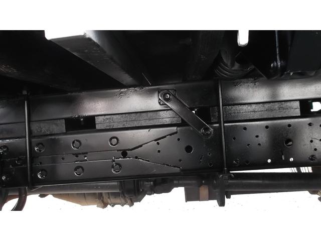 エルフトラック 　前田４段クレーン　ラジコン付　フックイン　３ペダル　荷台寸法３６０Ｘ１８０（19枚目）