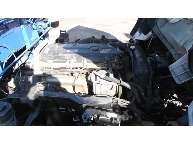 エルフトラック 　前田４段クレーン　ラジコン付　フックイン　３ペダル　荷台寸法３６０Ｘ１８０（25枚目）