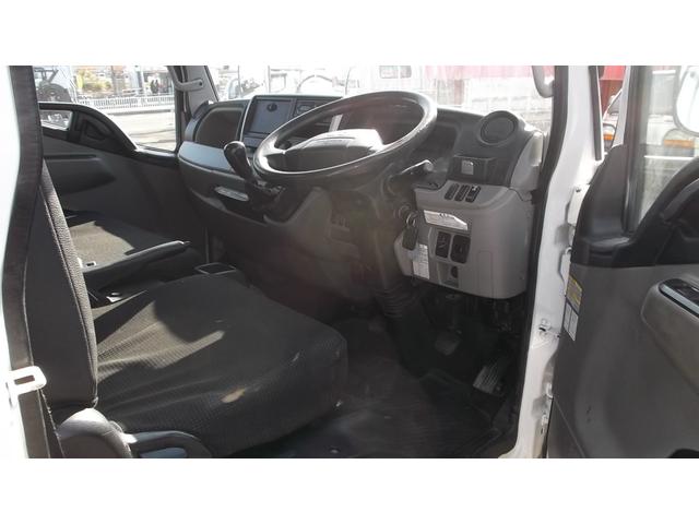 キャンター 　３ｔモリタエコノスバキュームカー　糞尿車　衛生車　標準ボディ　５速車　インタークーラーターボ　最大積載量３０００ｋｇ（3枚目）