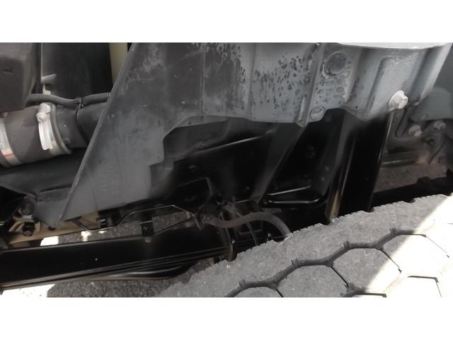 キャンター 　３ｔモリタエコノスバキュームカー　糞尿車　衛生車　標準ボディ　５速車　インタークーラーターボ　最大積載量３０００ｋｇ（22枚目）